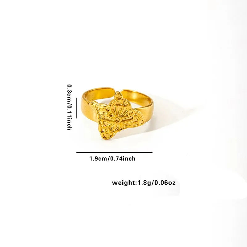 Bold Axis Geometric Gold Ring