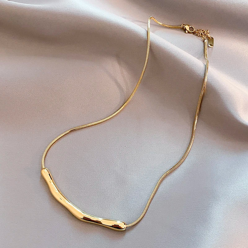 Golden Flow Bar Necklace