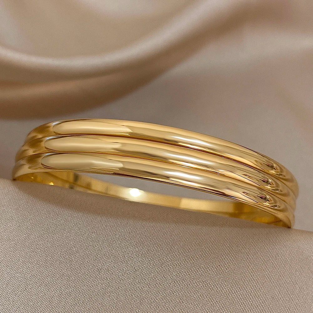 Golden Elegance Classic Bangles