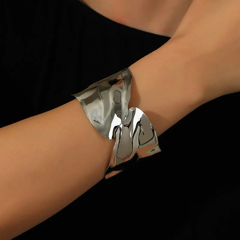 Golden Ribbon Sculpted Cuff