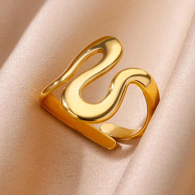 Aurora Curve Adjustable Gold Ring Collection