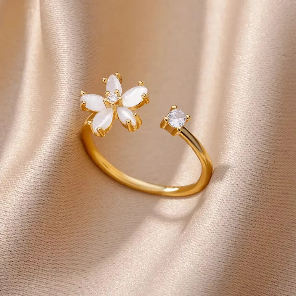 Aurora Luxe Gold Ring Collection