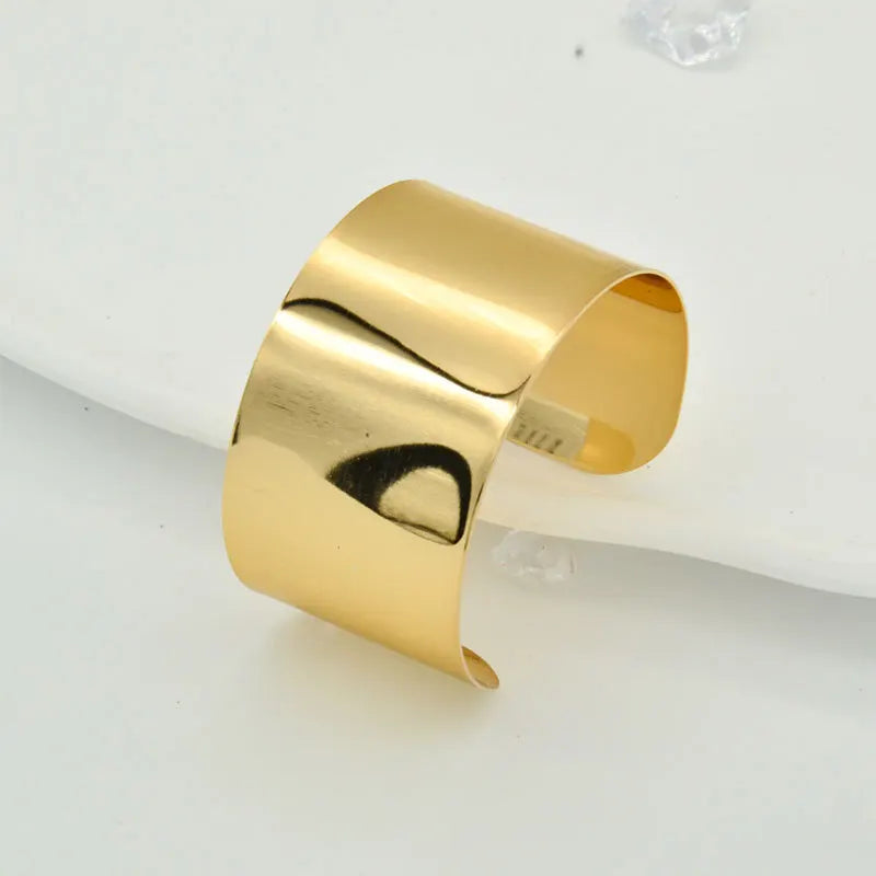 Golden Ribbon Sculpted Cuff