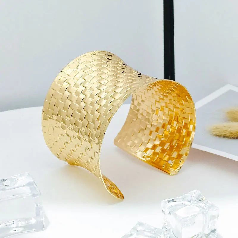 Golden Ribbon Sculpted Cuff