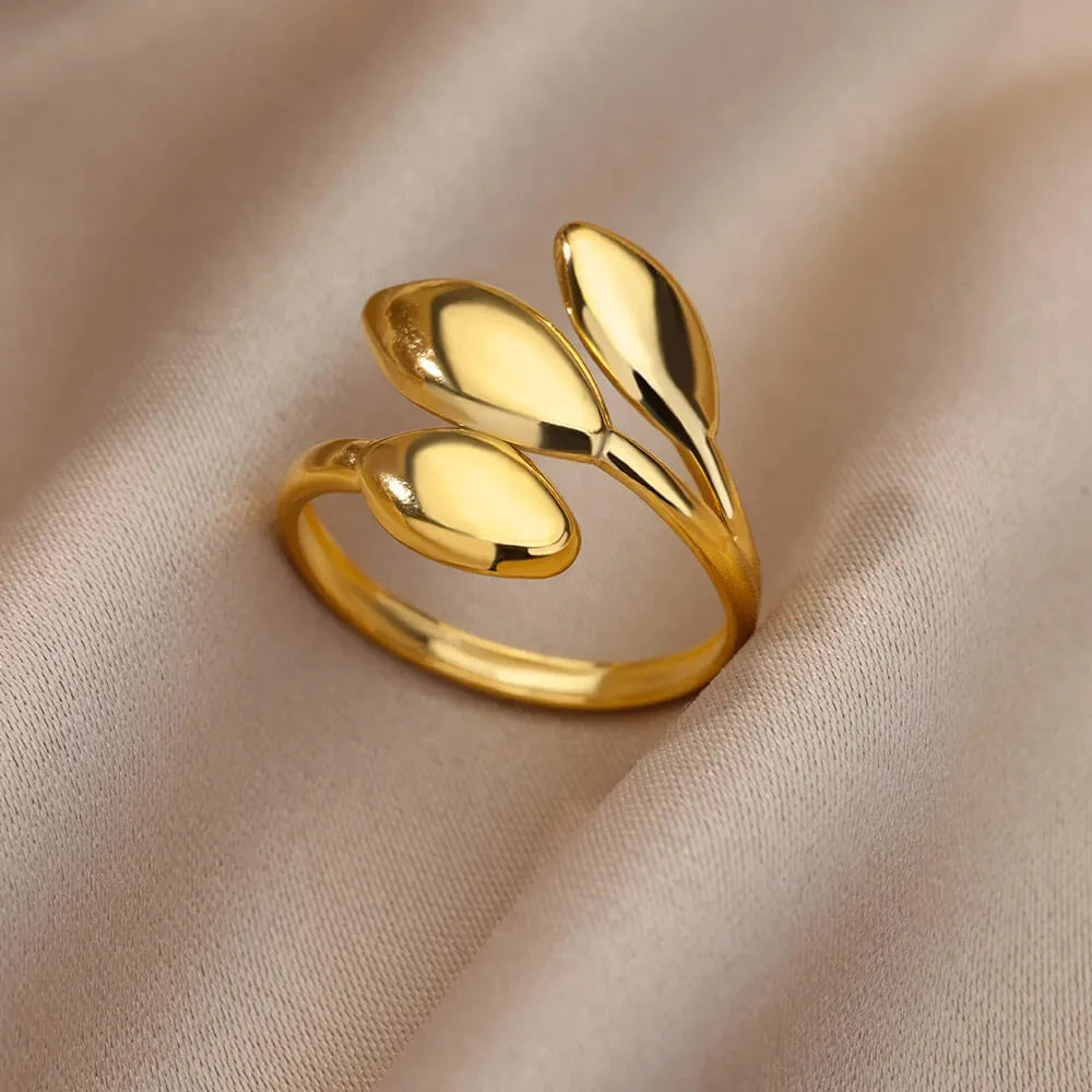 Aurora Curve Adjustable Gold Ring Collection