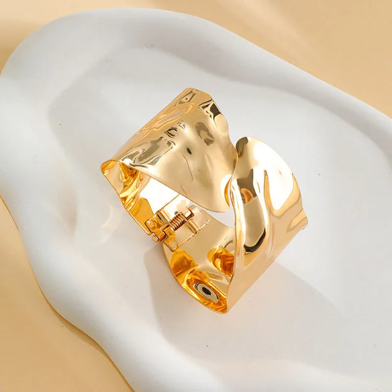 Golden Ribbon Sculpted Cuff