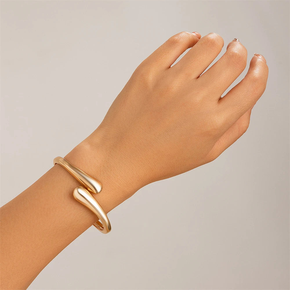 Fluid Elegance Cuff