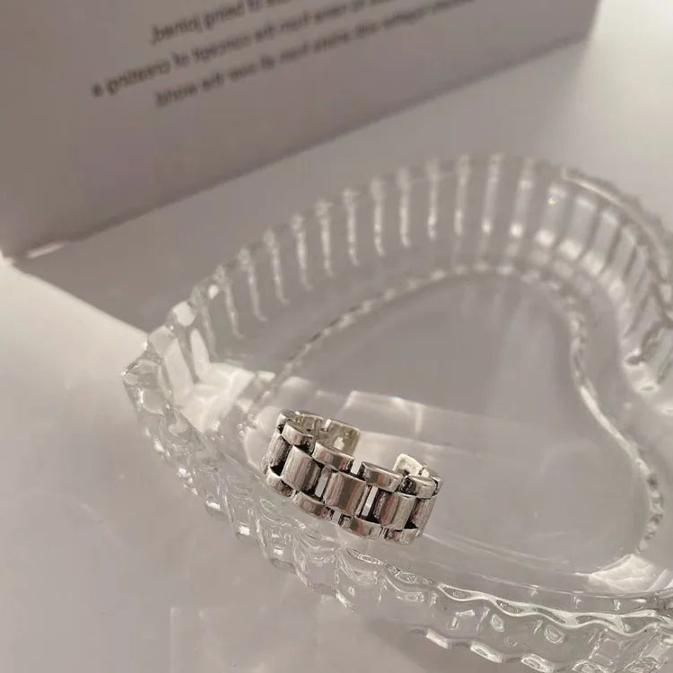Linked Edge Silver Ring