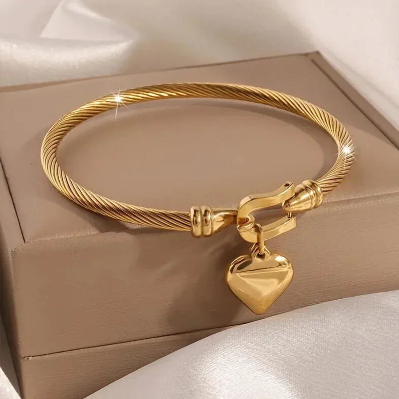 Golden Heart Cable Bangle