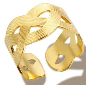 Bold Axis Geometric Gold Ring