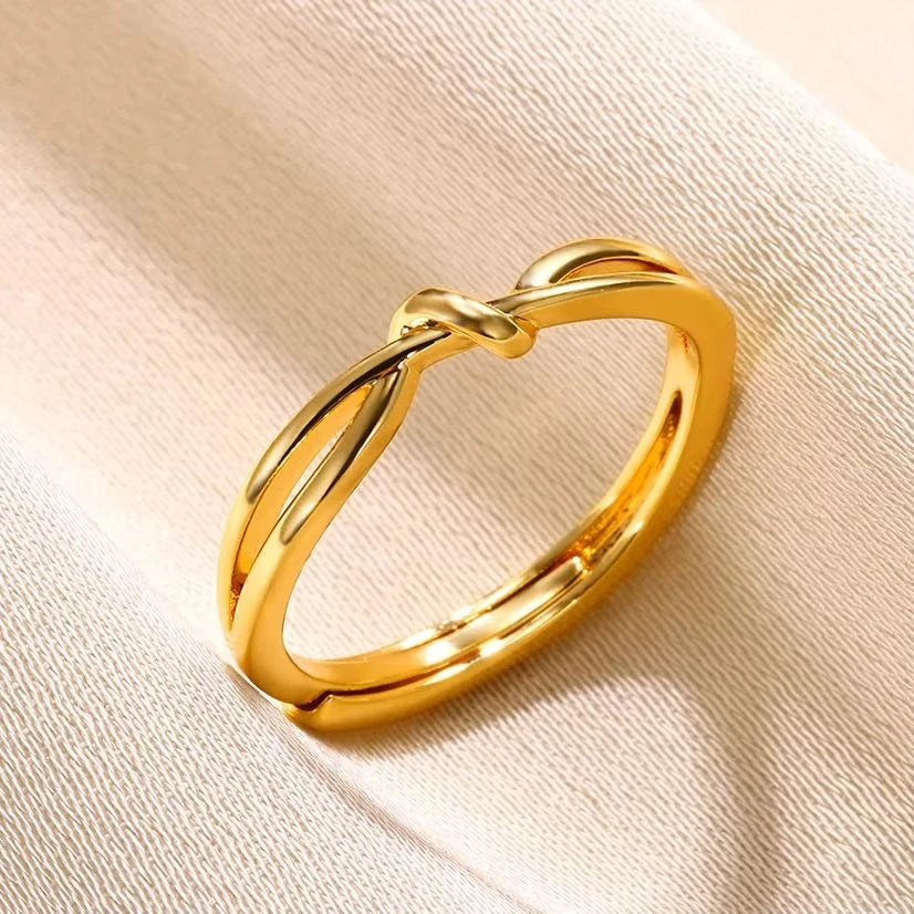 Aurora Curve Adjustable Gold Ring Collection